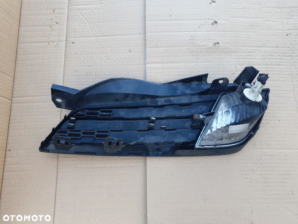 NISSAN MICRA K12 GRILL KIERUNKOWSKAZ NERKA PRAWY PRZÓD - 6