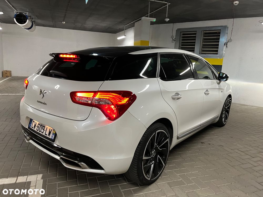 Citroën DS5 Hybrid4 EGS6 SportChic - 29