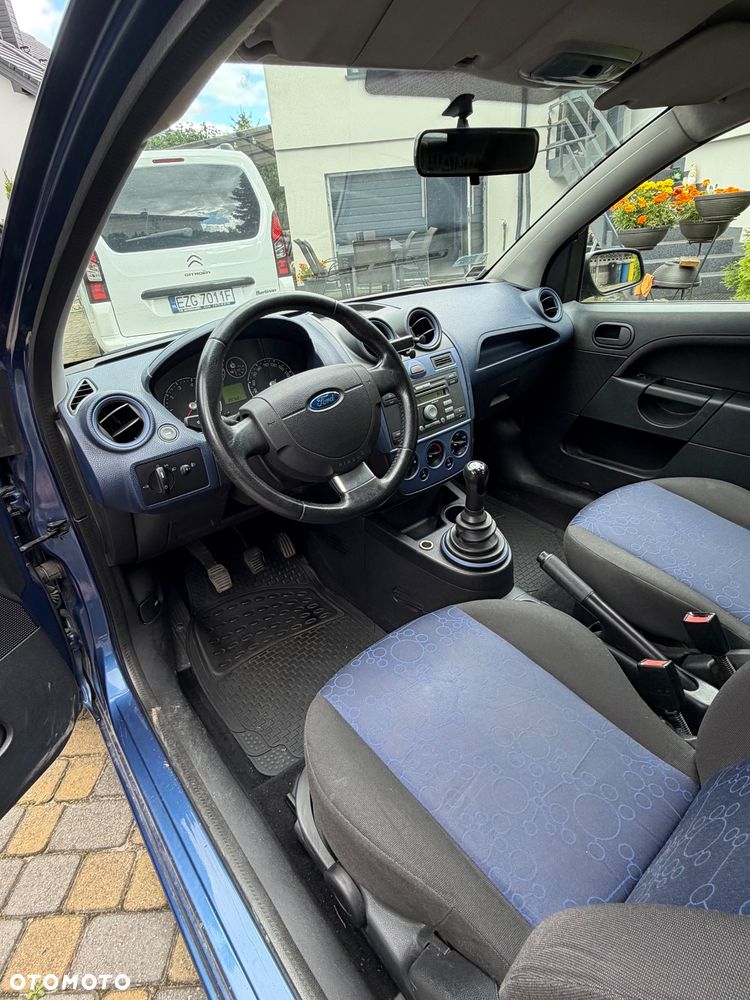 Ford Fiesta 1.3 - 6