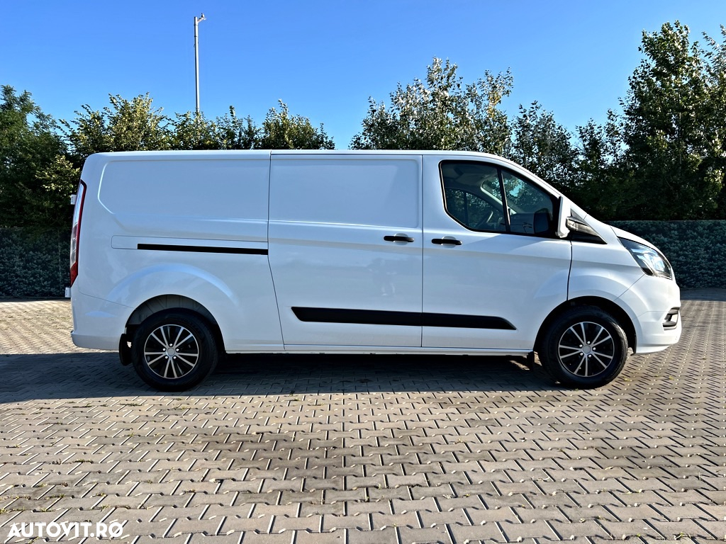 Ford Transit Custom - 11