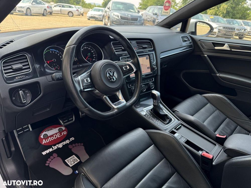 Volkswagen Golf - 5