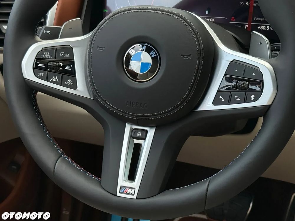 BMW Seria 8 M850i xDrive - 28