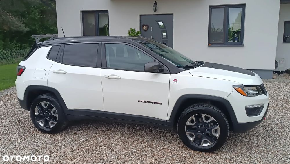 Jeep Compass - 4