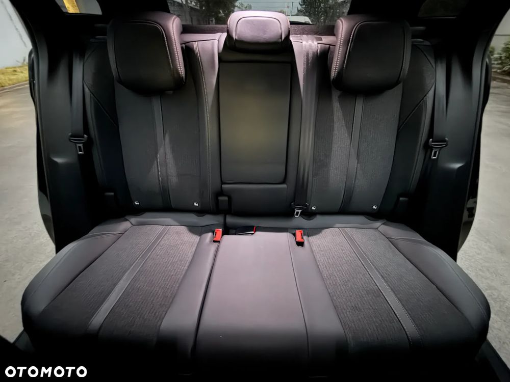 Peugeot 3008 1.6 PureTech GPF GT Line S&S EAT8 - 32