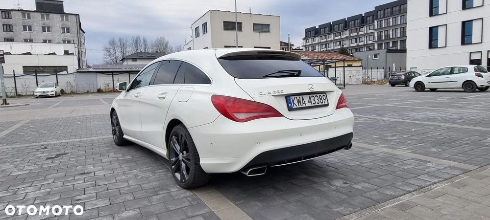 Mercedes-Benz CLA 200 7G-DCT AMG Line - 5
