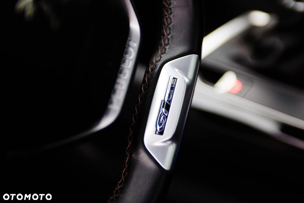 Peugeot 5008 1.6 BlueHDI Allure S&S - 17