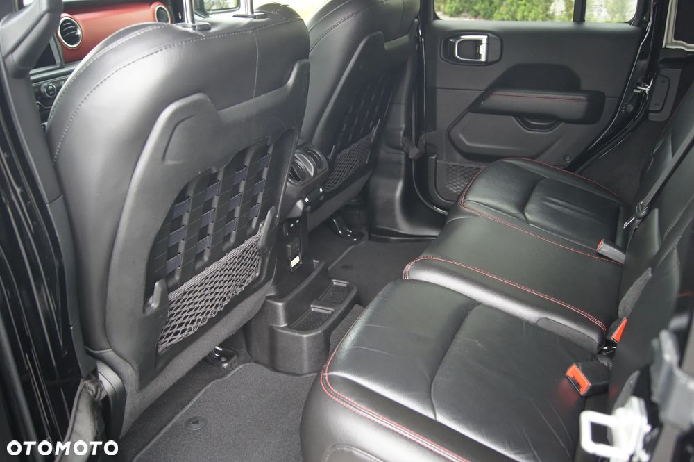 Jeep Wrangler - 15