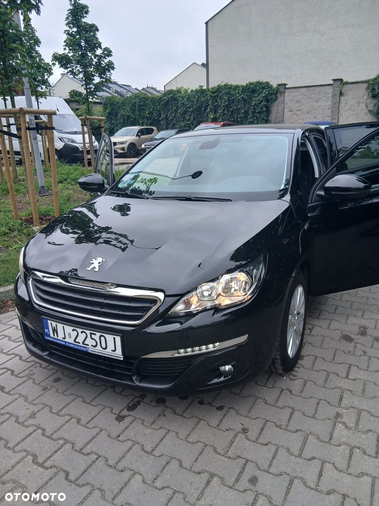 Peugeot 308 1.2 PureTech GPF Allure S&S - 2