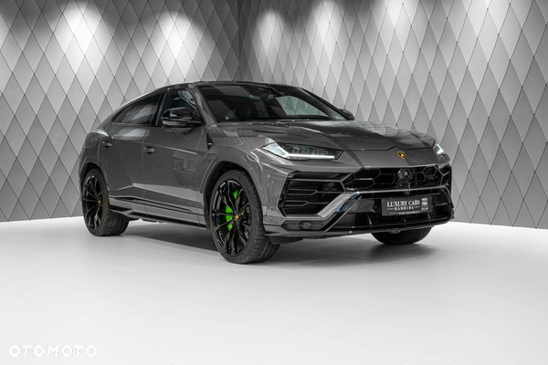 Lamborghini Urus Standard