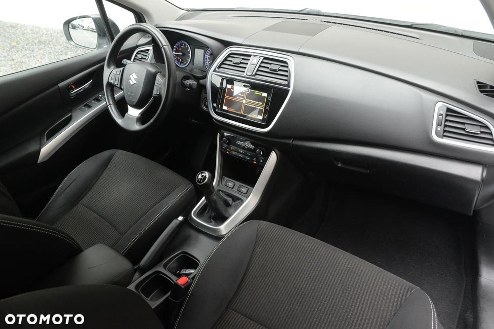 Suzuki SX4 S-Cross 1.0 T Comfort - 30