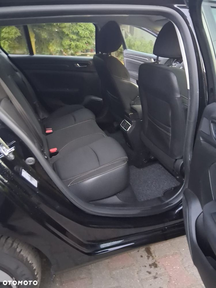 Renault Megane TCe 140 GPF EDC LIMITED - 16