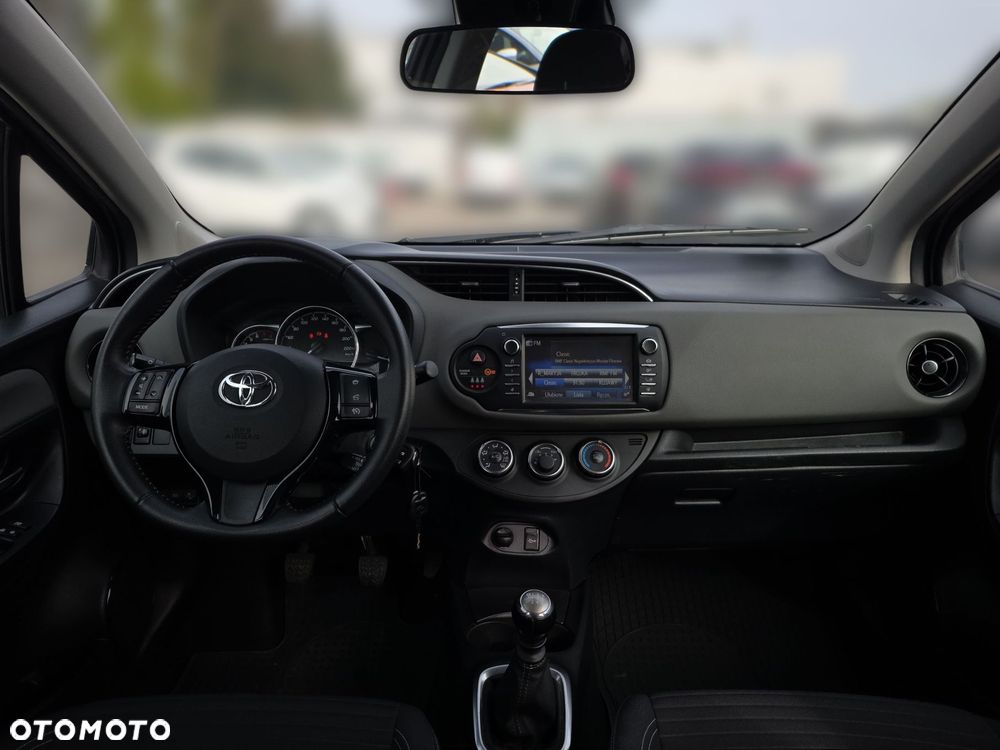 Toyota Yaris - 11
