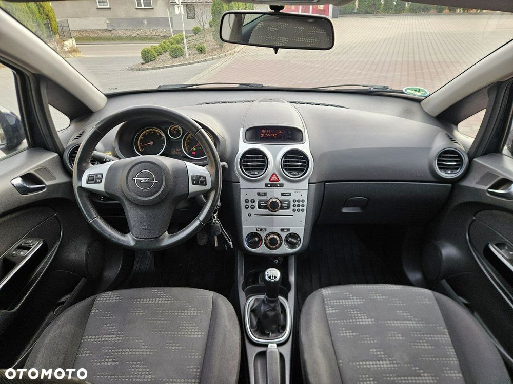 Opel Corsa 1.4 16V Active - 39