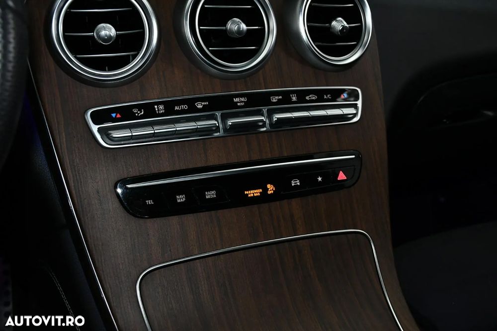 Mercedes-Benz GLC Coupe 300 e 4MATIC - 20