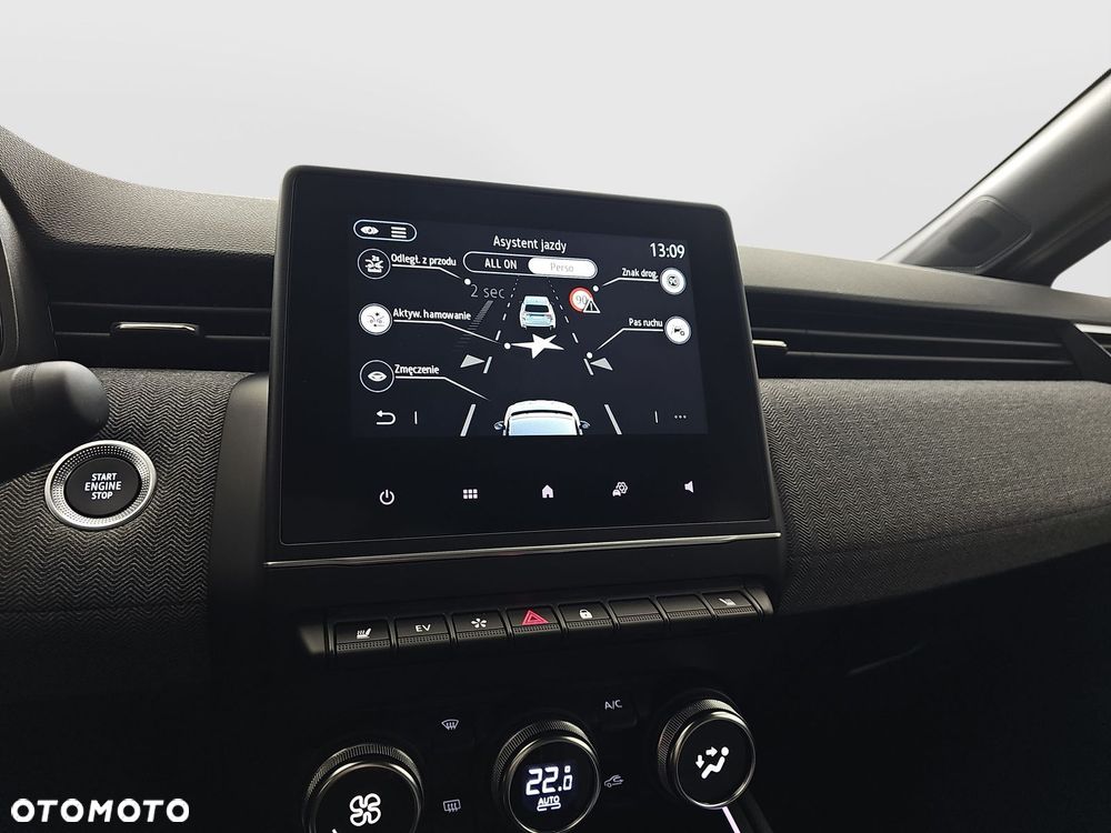 Renault Clio - 25