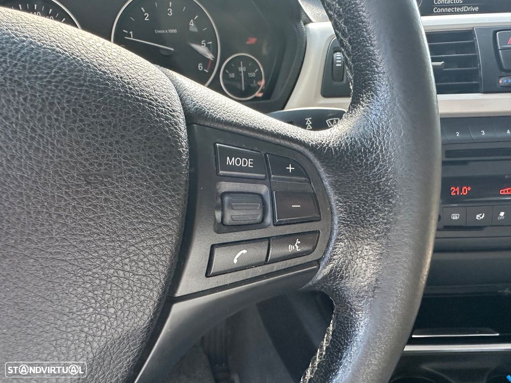 BMW 318 d Aut. Luxury Line - 27