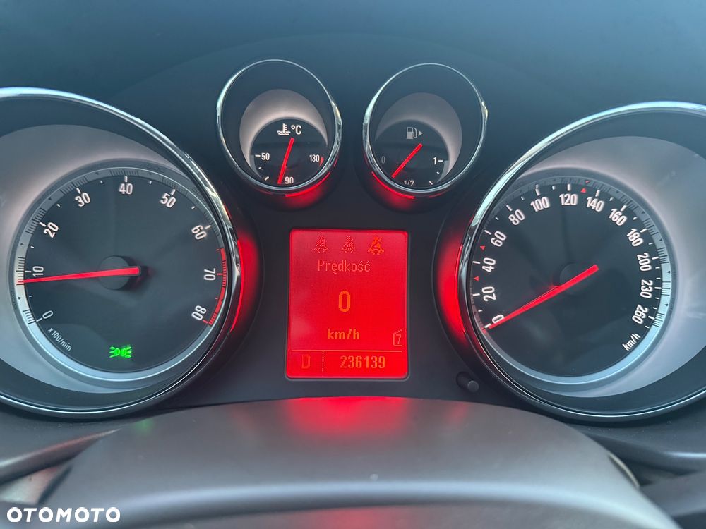 Opel Insignia 2.0 T Cosmo - 13