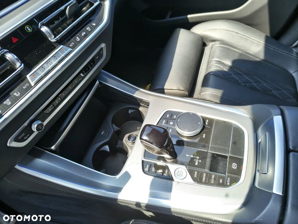 BMW X5 xDrive25d - 32