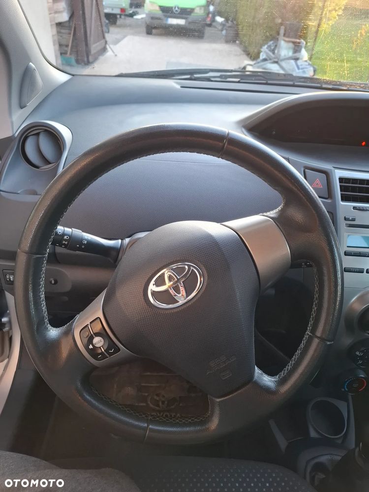 Toyota Yaris 1.33 Sol - 10