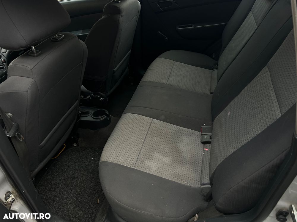 Chevrolet Aveo 1.2i BASE - 6