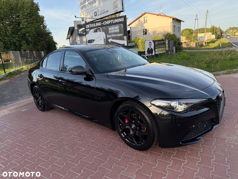 Alfa Romeo Giulia 2.2 AT8 Business - 5