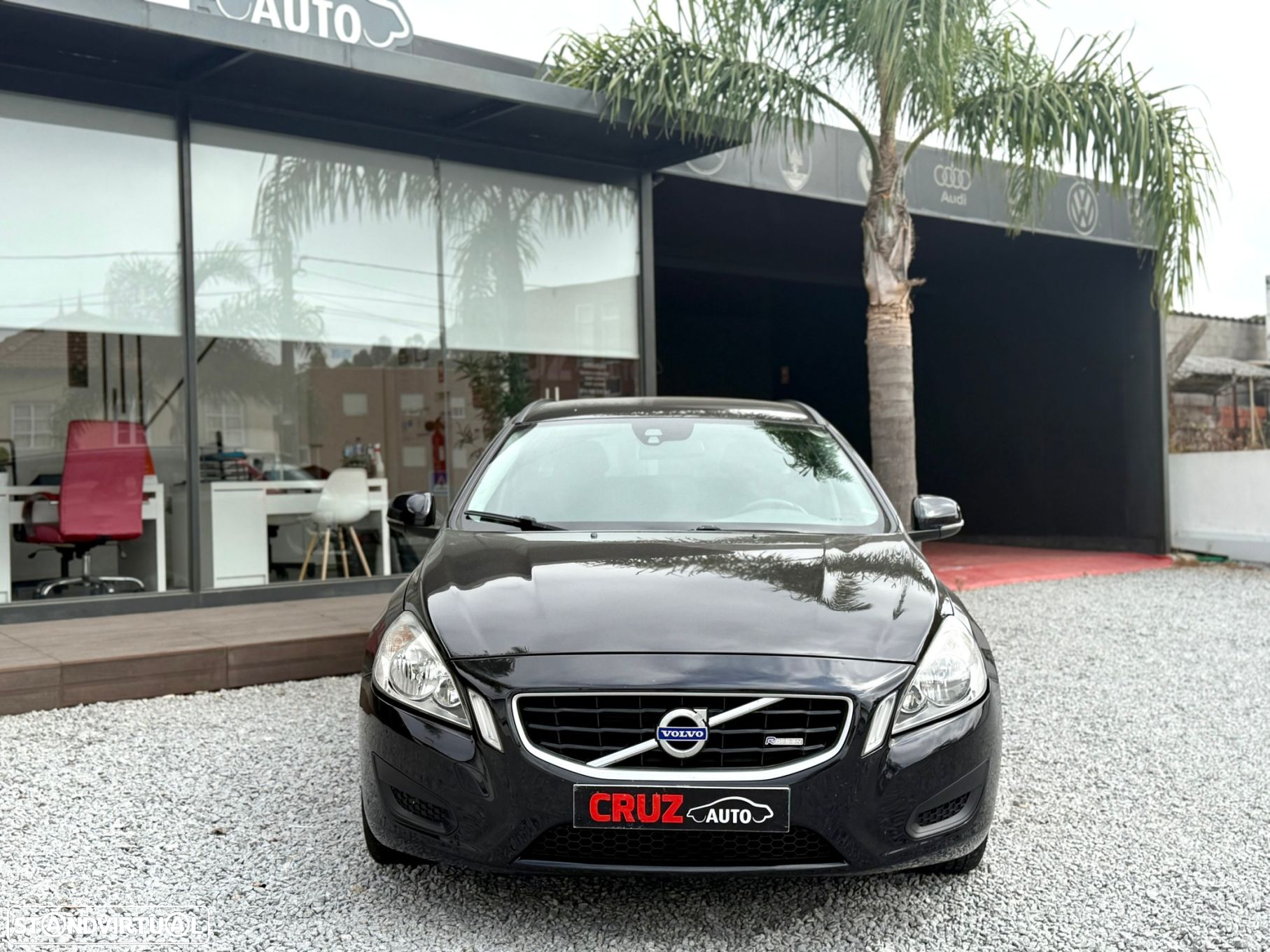 Volvo V60 1.6 D2 Drive Kinetic Start/Stop - 2