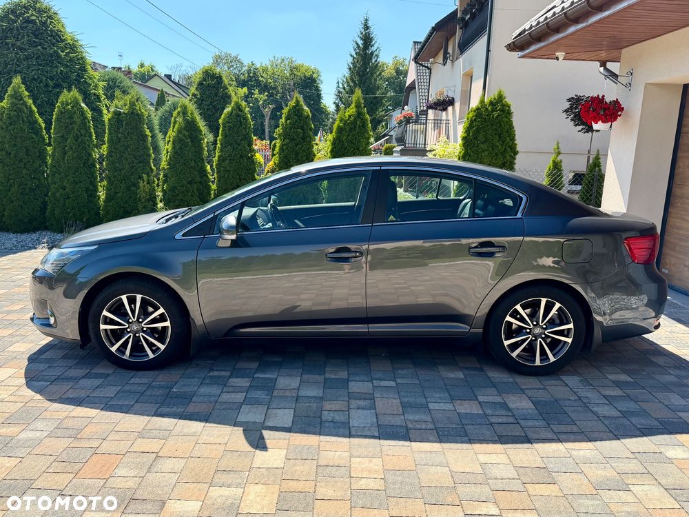 Toyota Avensis 1.8 Sol EU5 - 2