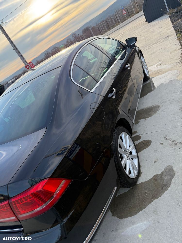 Volkswagen Passat Variant 2.0 TDI 4Motion BlueMotion Technology Highline - 9