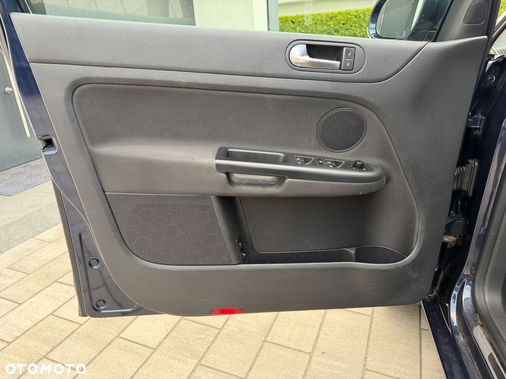 Volkswagen Golf Plus 1.6 TDI DPF DSG Life - 16