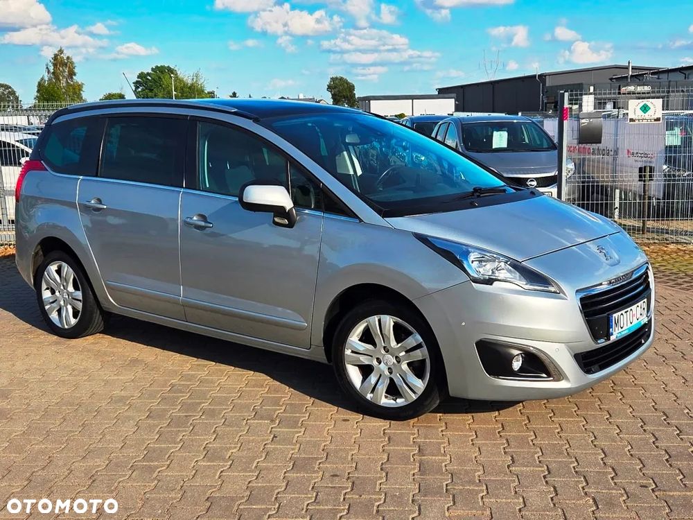 Peugeot 5008 HDI 115 Allure - 4