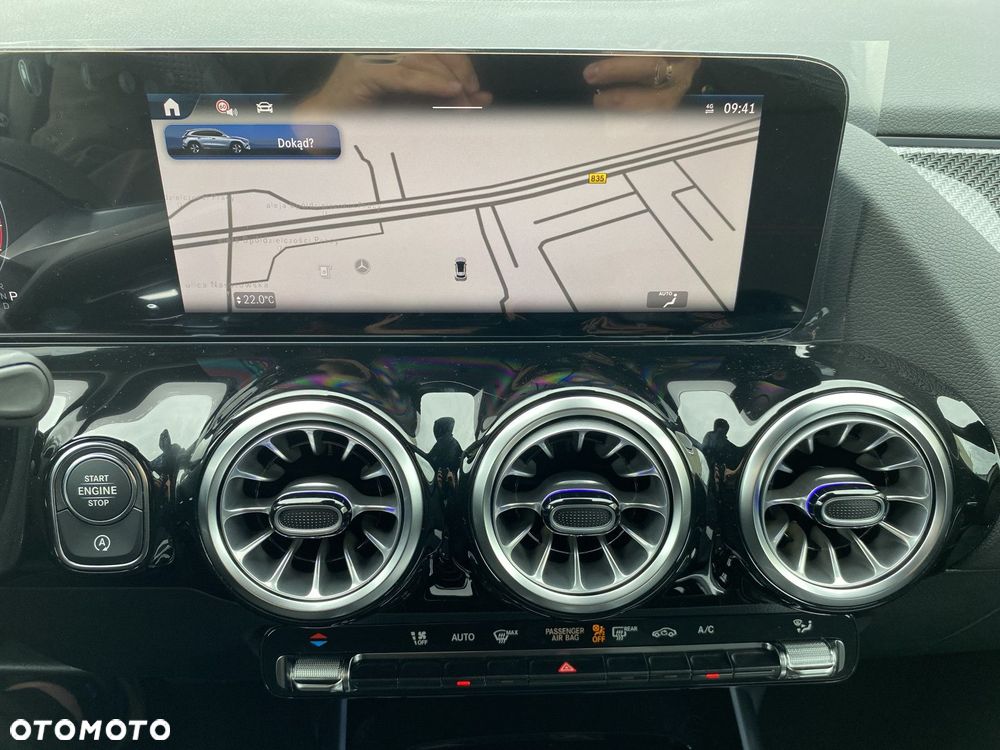 Mercedes-Benz GLA - 14