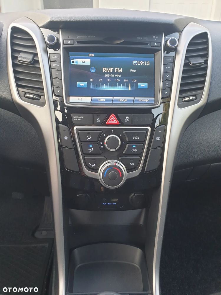 Hyundai i30 blue Kombi 1.4 Classic Navigation - 21