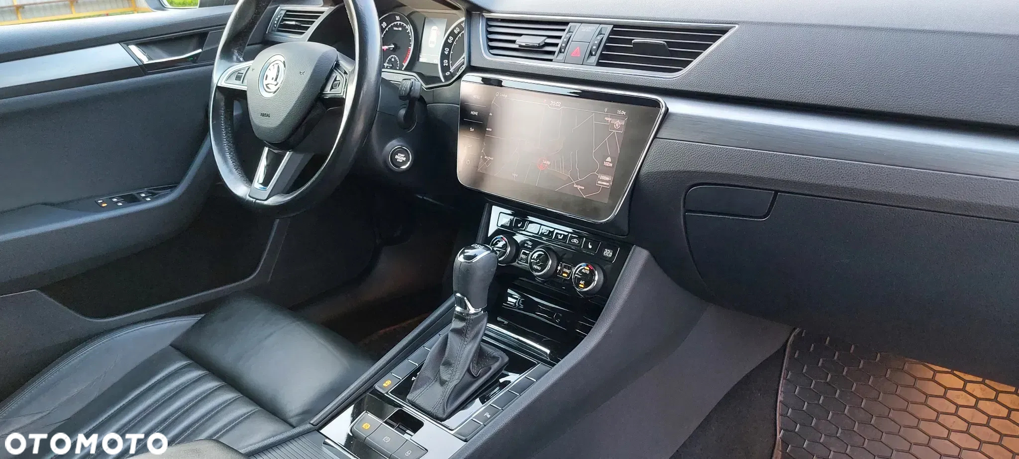 Skoda Superb Combi 1.6 TDI DSG Ambition - 17