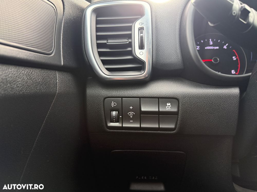 Kia Sportage 1.7 DSL MT 4x2 CLASSIC - 23