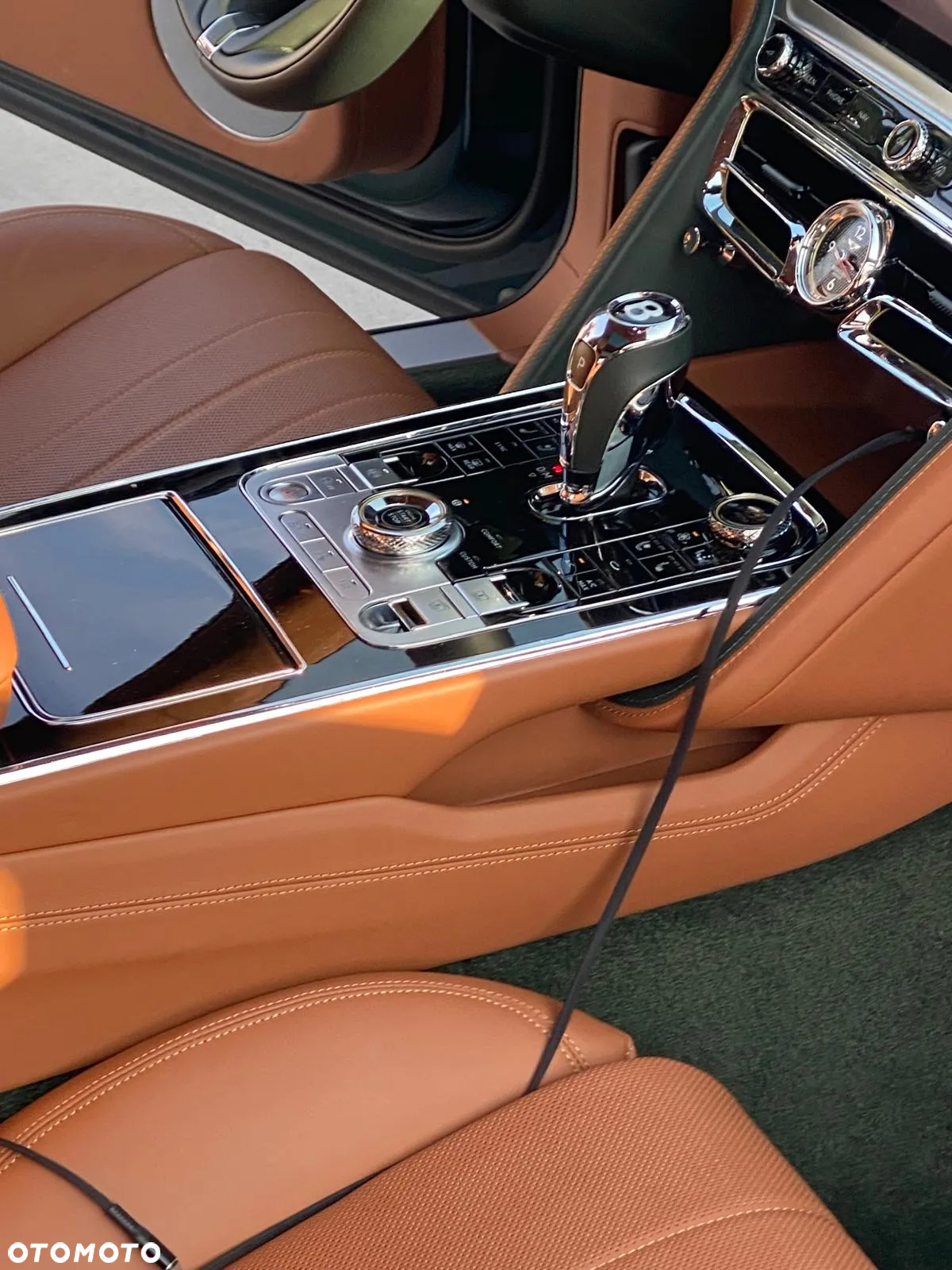 Bentley Flying Spur New V8 - 14