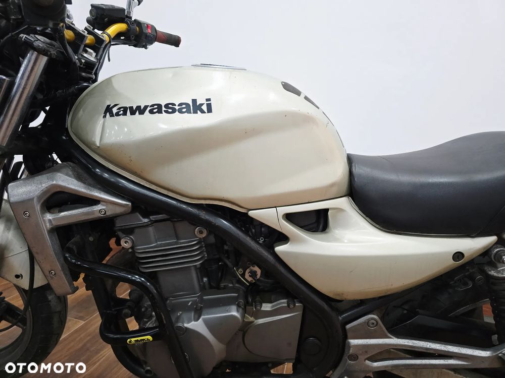 Kawasaki ER - 9