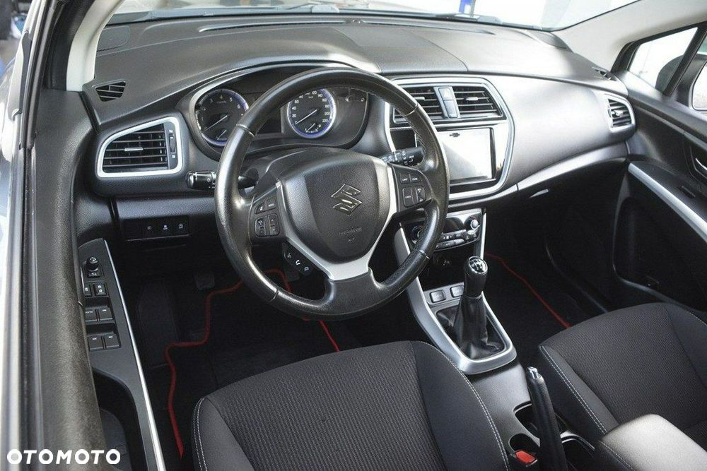 Suzuki SX4 S-Cross 1.0 T Premium - 11
