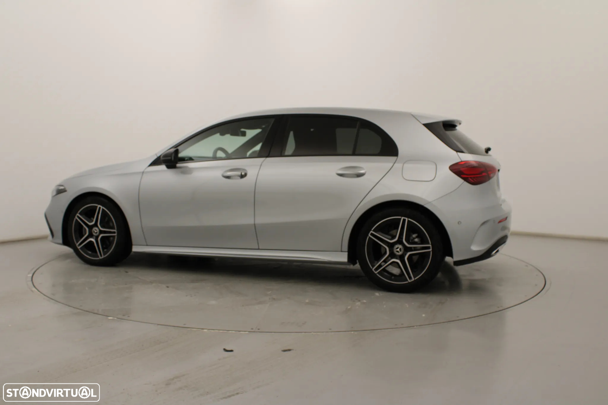 Mercedes-Benz A 200 Standard - 11