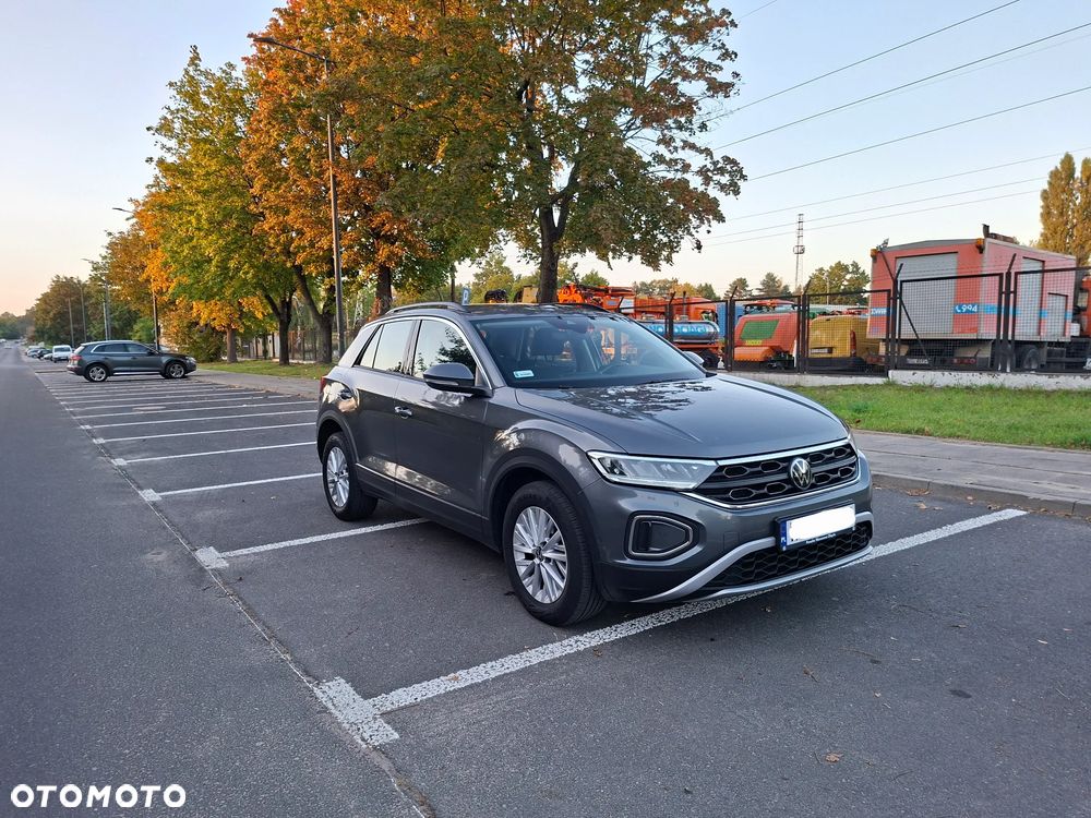 Volkswagen T-Roc 2022 photo 2