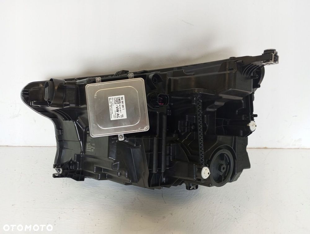 LAMPA PRAWA MATRIX AUDI Q6 E-TRON 85H941040H - 9