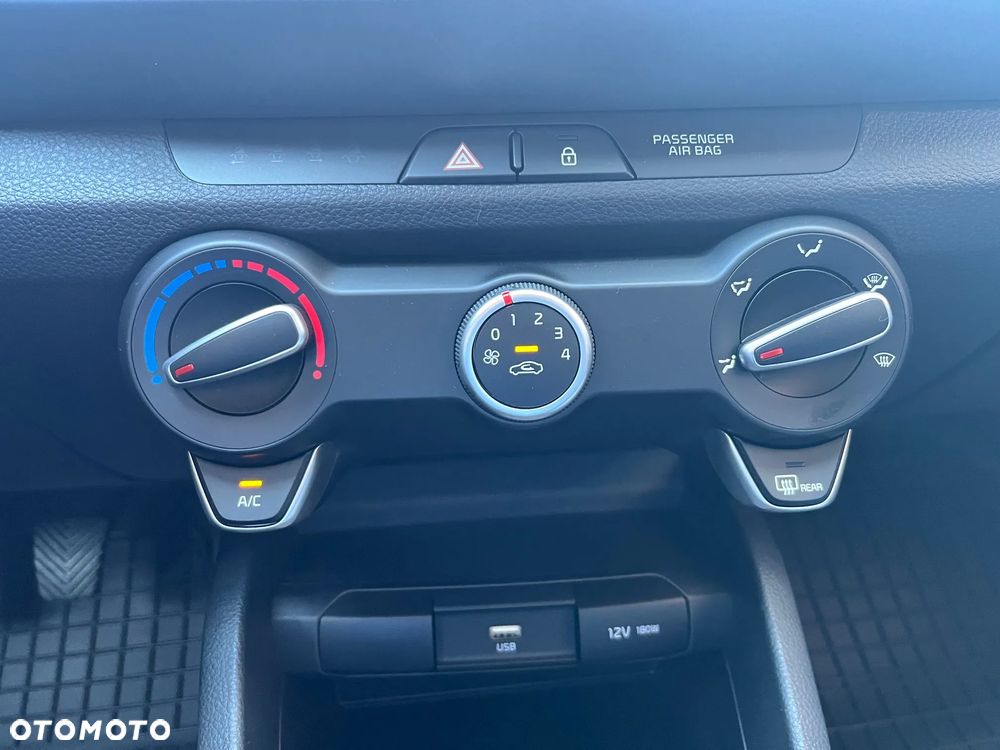 Kia Stonic 1.2 M - 13