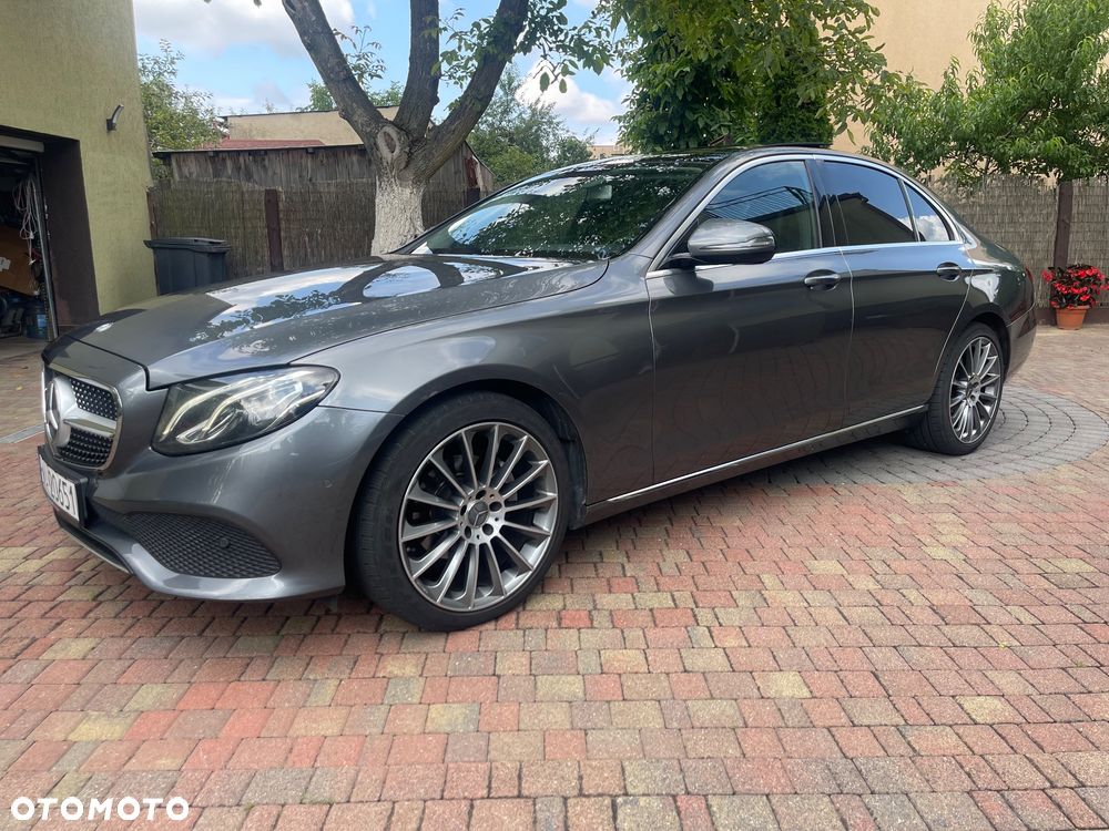 Mercedes-Benz Klasa E 220 d 4Matic 9G-TRONIC Sportstyle Edition - 2