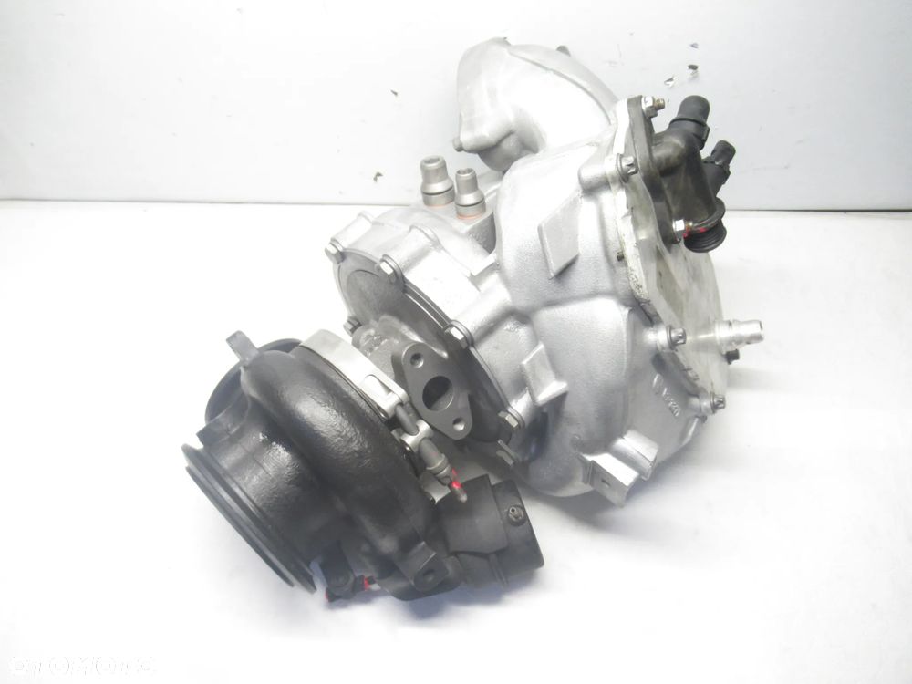 Turbina BMW F10 F11 M550d 750d X5 X6 12739700010 8506382 3.0 381 KM - 4