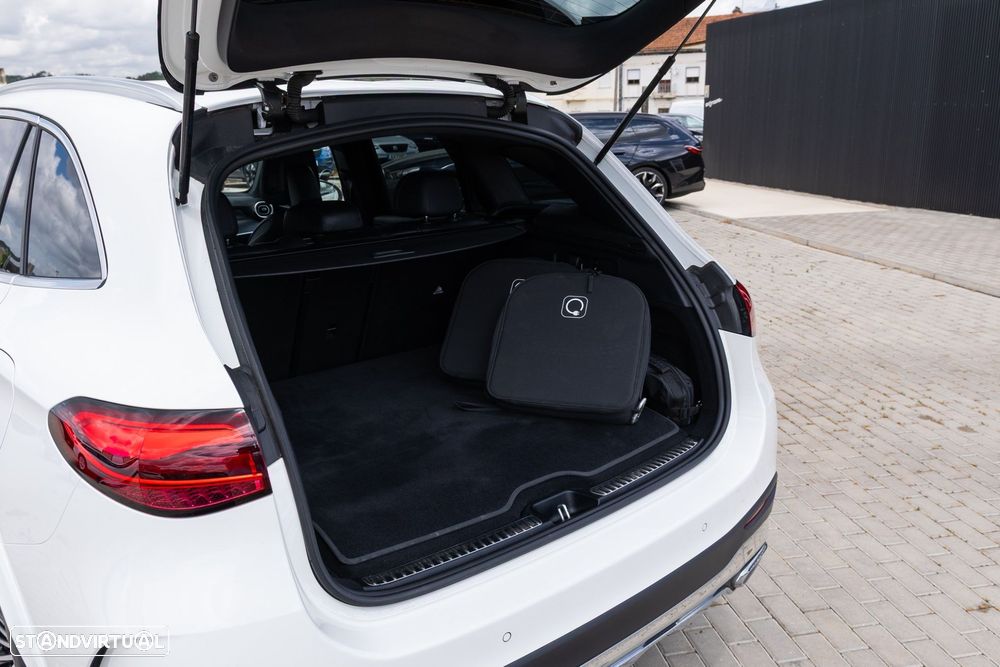 Mercedes-Benz GLC 300 e 4Matic - 11