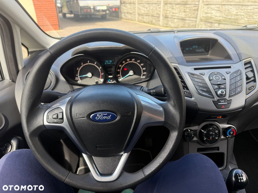 Ford Fiesta - 28