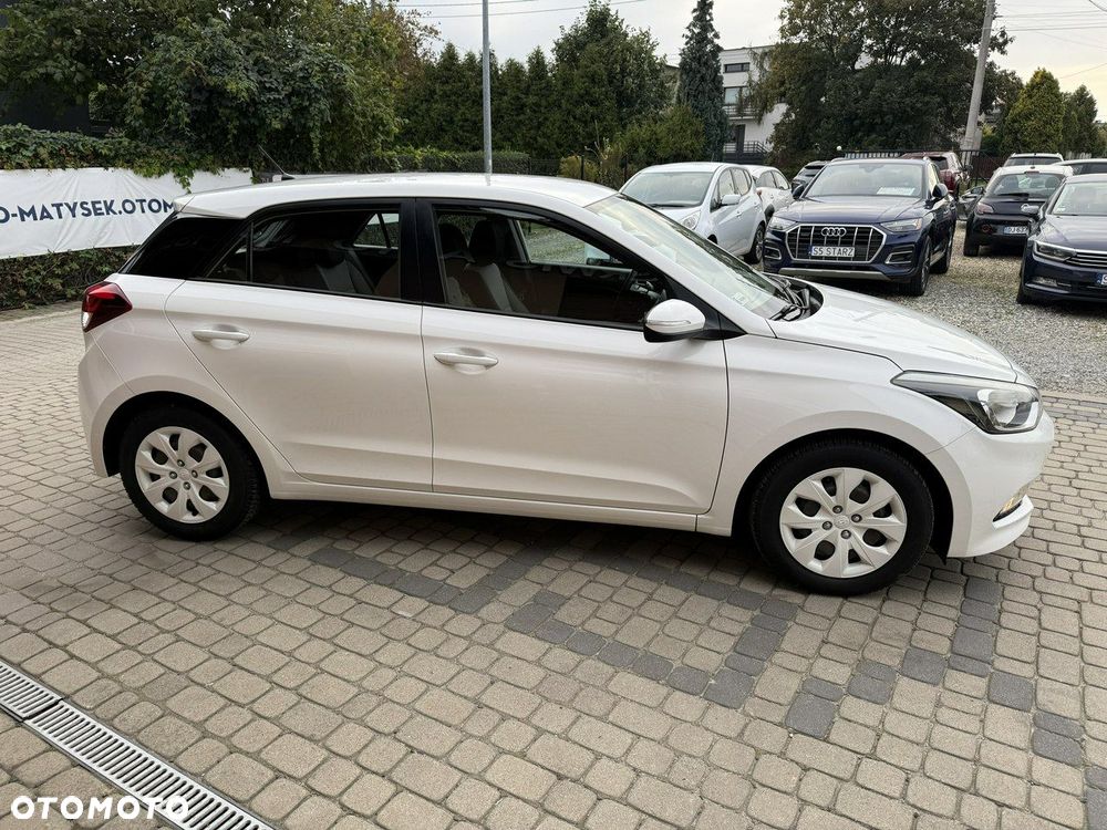 Hyundai i20 1.2 BlueDrive Classic + - 5