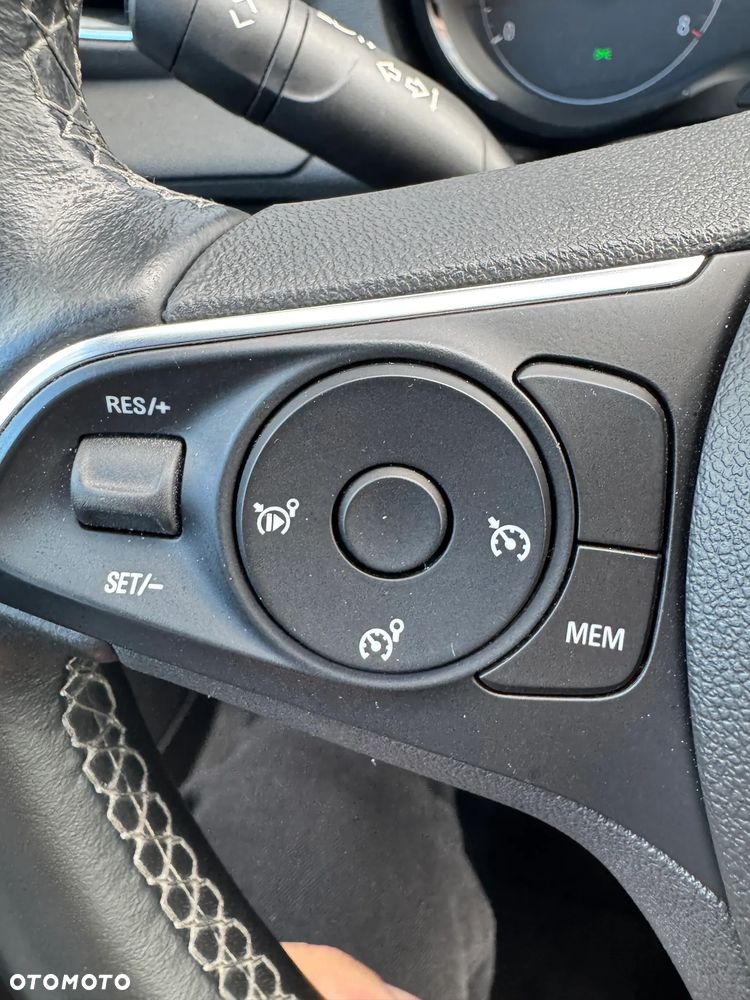 Opel Grandland X 1.2 T Elite S&S - 19