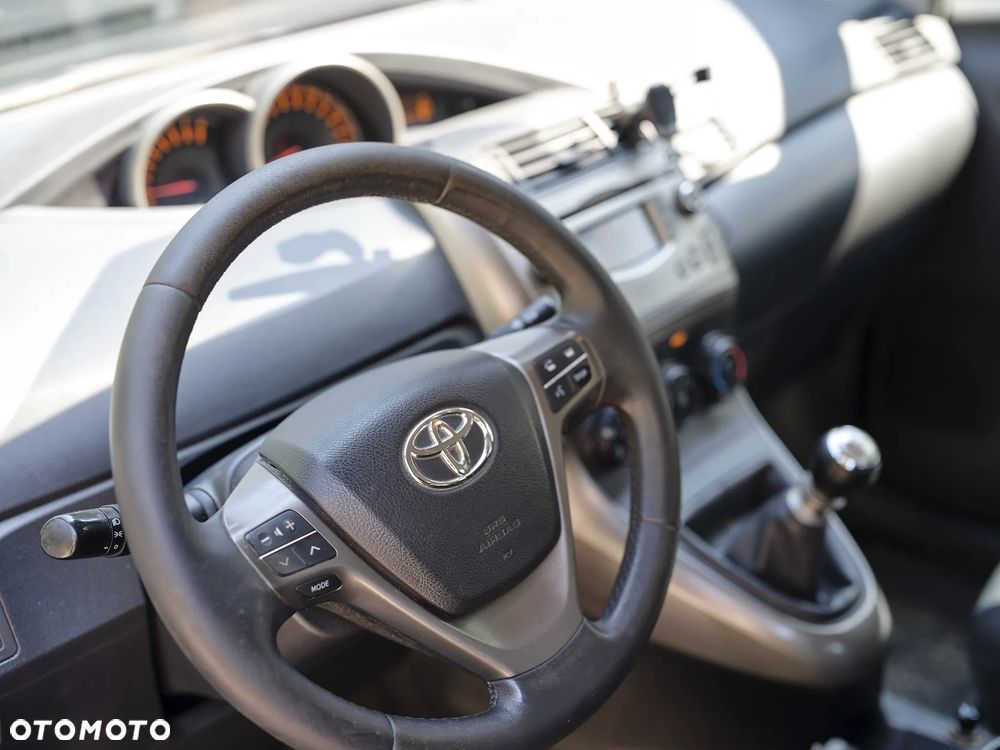 Toyota Verso 1.6 Life - 9