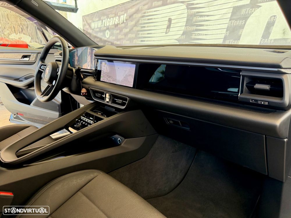 Porsche Macan Electric - 19
