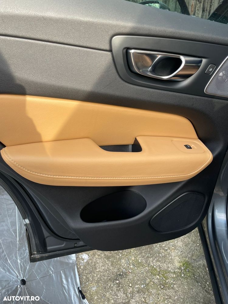 Volvo XC 60 T8 Twin Engine AWD Inscription - 5